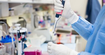 Thermo Fisher’s oncomine precision assay granted breakthrough device designation general lab/microsampling_Featured